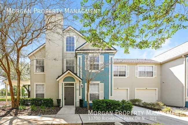 property at 13700 Richmond Park Dr N