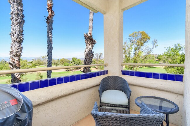 12132 Royal Birkdale Row in San Diego, CA - Foto de edificio - Building Photo