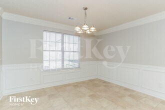 2721 S Hills in Riverdale, GA - Foto de edificio - Building Photo