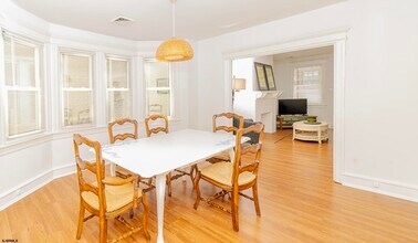 5 N Newport Ave in Ventnor City, NJ - Building Photo - Building Photo