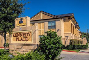 Kennedy Place Apartments in Houston, TX - Building Photo