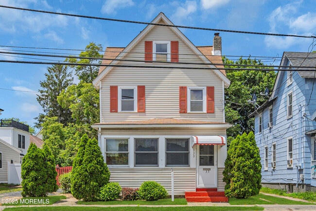 property at 333 Hawthorne Ave