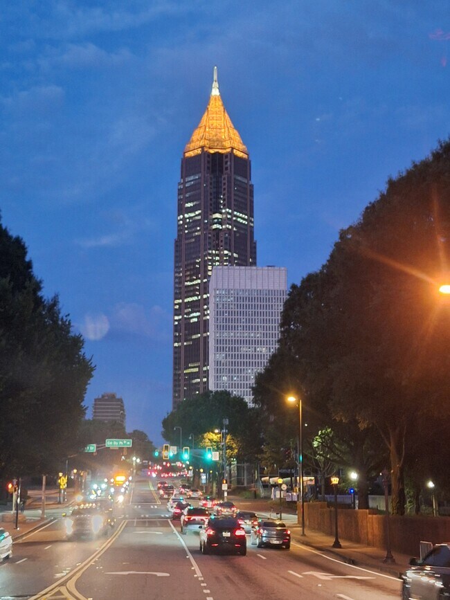 property at 620 Peachtree St NE