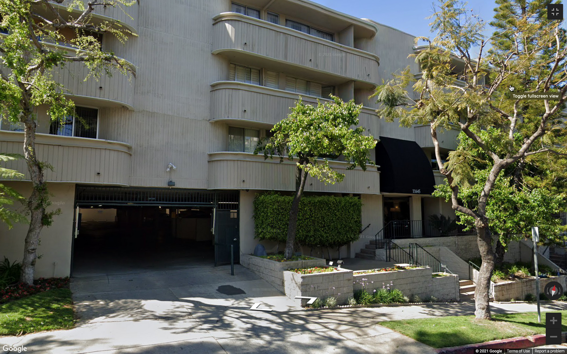 11645 Montana Ave, Unit 109 in Los Angeles, CA - Building Photo