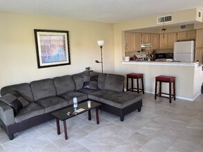 14037 Fairway Island Dr in Orlando, FL - Building Photo - Building Photo