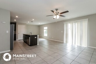 1707 Sail Ct in Poinciana, FL - Foto de edificio - Building Photo