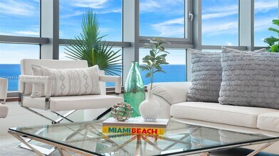2001 Collins Ave, Unit 1505 in Miami Beach, FL - Building Photo - Building Photo