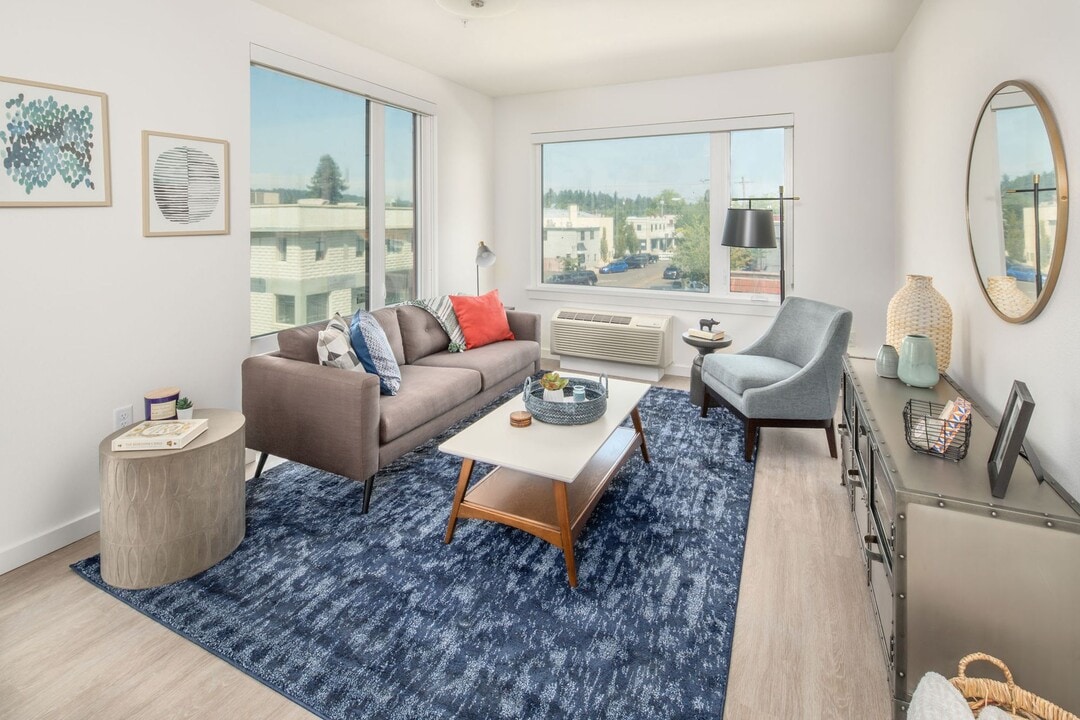 Axletree Apartments in Milwaukie, OR - Foto de edificio