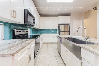 1270 Stanford Dr in Rockwall, TX - Foto de edificio - Building Photo