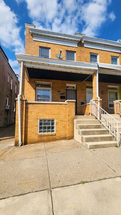 2632 E Biddle St in Baltimore, MD - Building Photo