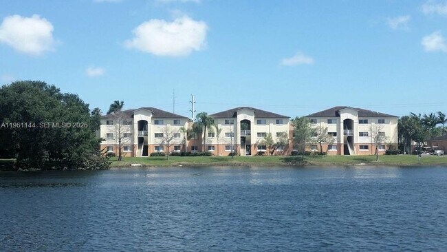 3700 N 56th Ave in Hollywood, FL - Building Photo - Building Photo