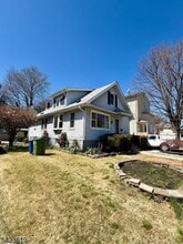 206 Amsterdam Ave in Roselle, NJ - Building Photo - Building Photo
