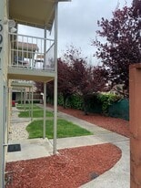 6971 Krause Ave, Unit B in Oakland, CA - Building Photo