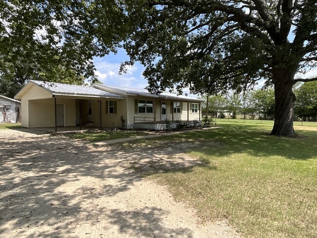 1154 FM 1395 in Edgewood, TX - Building Photo - Building Photo