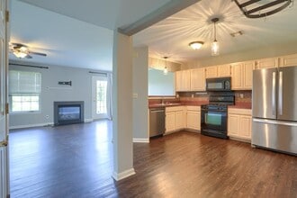 226 Sparrow Rd in Hummelstown, PA - Building Photo - Building Photo
