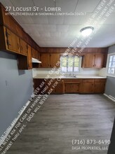 27 Locust St-Unit -Lower in Rochester, NY - Building Photo - Building Photo