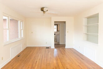 68 Parsonage St in Rocky Hill, CT - Building Photo - Building Photo