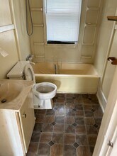 14 Eckhert St, Unit 2 in Buffalo, NY - Foto de edificio - Building Photo