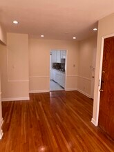 438 S Oakhurst Dr in Beverly Hills, CA - Building Photo - Building Photo