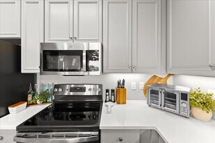 6 Riverwalk Drive in New Smyrna Beach, FL - Building Photo