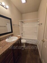 3705 Mandy Dr in Granbury, TX - Foto de edificio - Building Photo