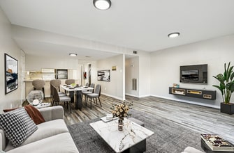 4001 Georgetown Dr in Metairie, LA - Building Photo - Building Photo