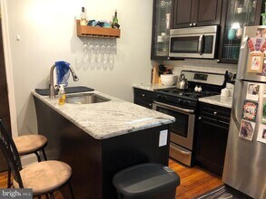 4264 Manayunk Ave in Philadelphia, PA - Building Photo - Building Photo