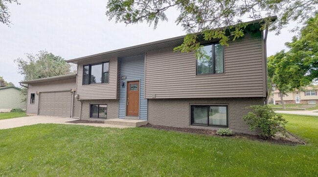 property at 4810 19th Ave NW