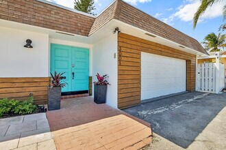 3001 NW 9th Ave in Wilton Manors, FL - Building Photo - Building Photo