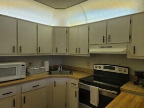 5773 La Paseos Dr in Greenacres, FL - Building Photo - Building Photo