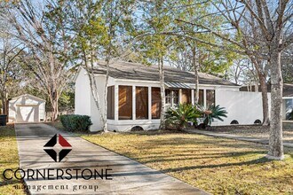 4621 Sweetbriar St in Baton Rouge, LA - Building Photo - Building Photo