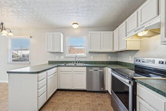 2480 Derhake Rd in Florissant, MO - Building Photo - Building Photo