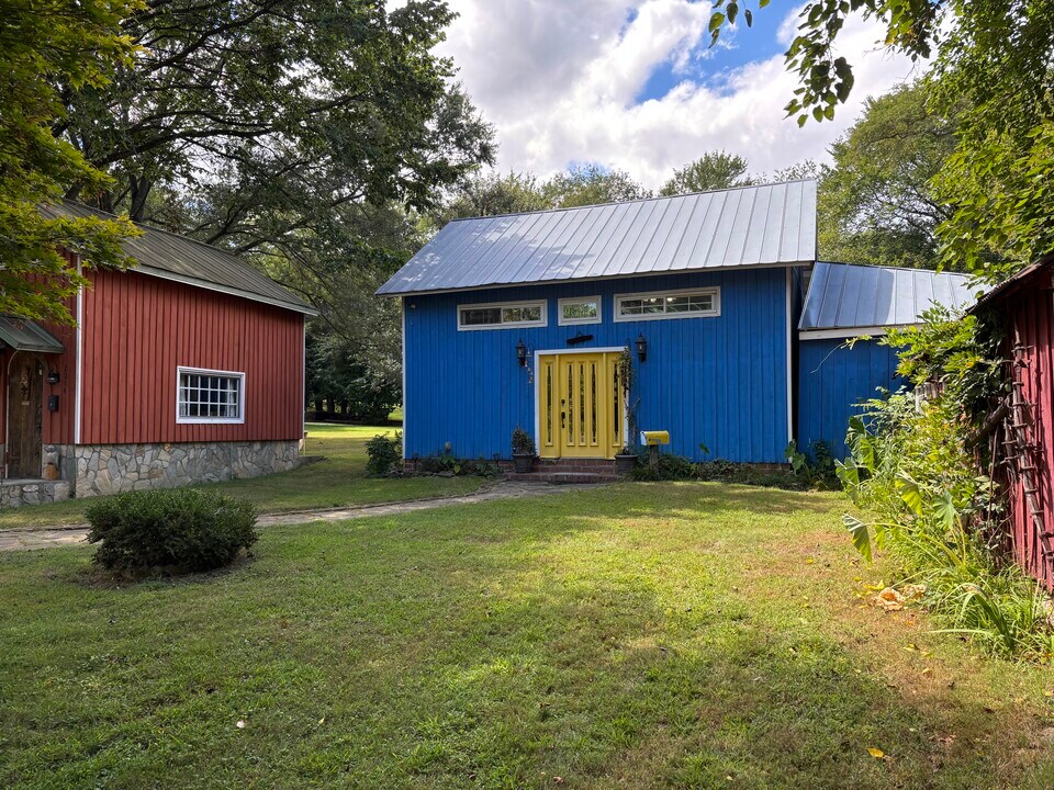 4045 Caribon St, Unit Blue Cottage in Bowie, MD - Foto de edificio