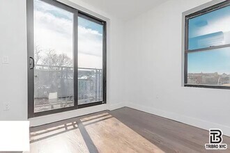 1068 Putnam Ave in Brooklyn, NY - Building Photo - Building Photo
