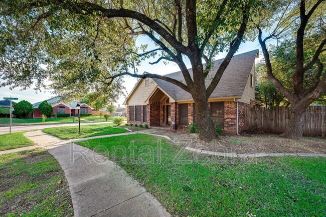 property at 819 Tifton Ct