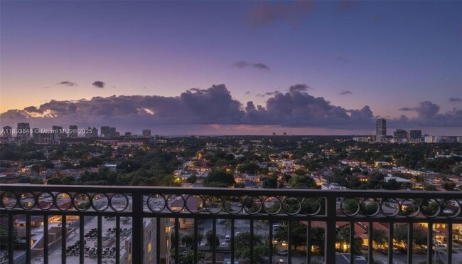 3232 SW 22nd Terrace in Miami, FL - Building Photo - Building Photo