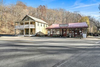 102 Landenberg Rd in Landenberg, PA - Building Photo - Building Photo