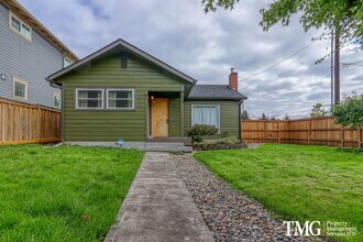 2711 Washington St in Vancouver, WA - Building Photo - Building Photo