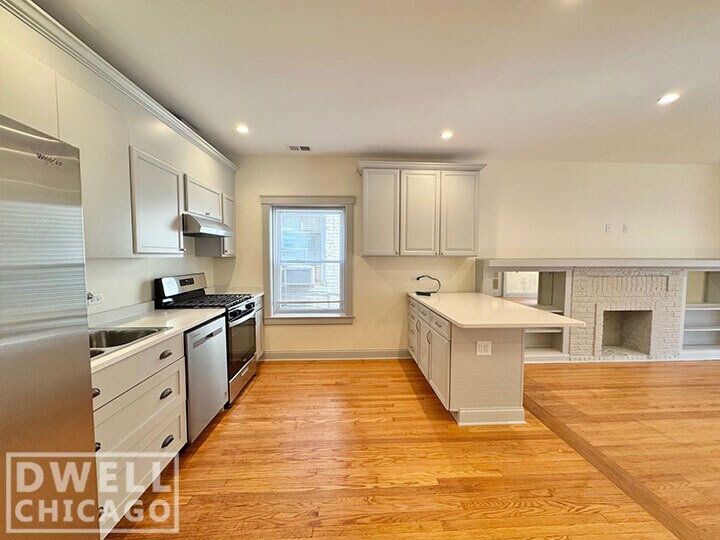 3300 W Wilson Ave in Chicago, IL - Building Photo