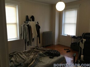 96 Maple St in Malden, MA - Foto de edificio - Building Photo