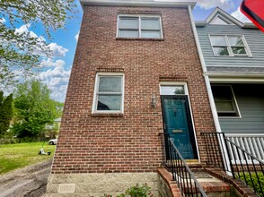 624 E New York St in Indianapolis, IN - Building Photo - Building Photo