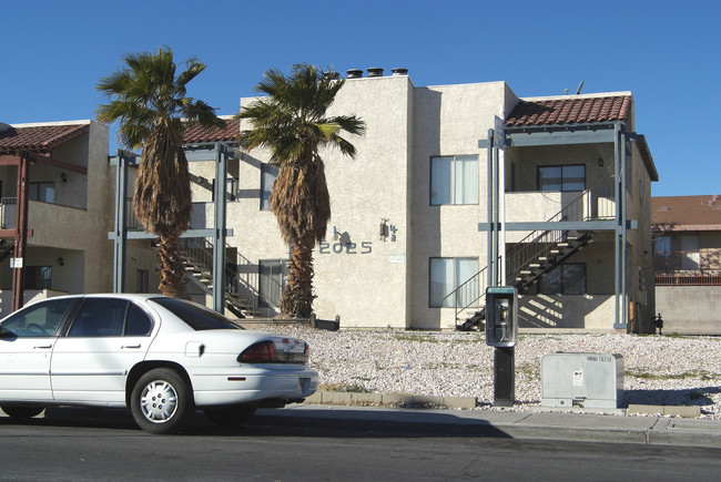 2025 Winwood St in Las Vegas, NV - Building Photo - Building Photo