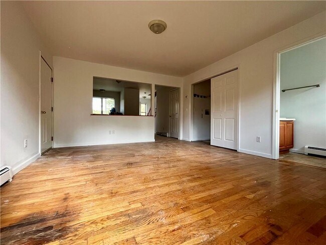 1141 Bruyn Turnpike in Pine Bush, NY - Building Photo - Building Photo