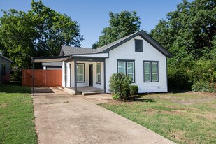 916 Wilde St in Denison, TX - Building Photo