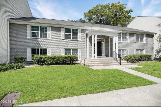 4315 Plaza Gate Ln S in Jacksonville, FL - Building Photo - Building Photo