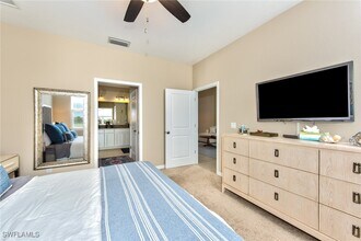 9377 Pocida Ct in Naples, FL - Building Photo - Building Photo