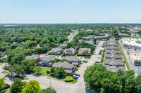 Deerchase Condominiums in Duncanville, TX - Building Photo - Building Photo