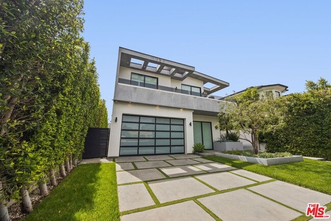 839 N Spaulding Ave in Los Angeles, CA - Building Photo - Building Photo