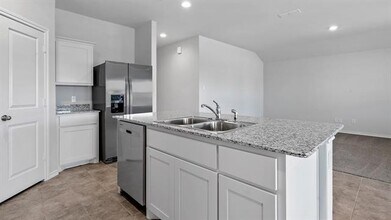 9425 Mountain Pass Dr in Fort Worth, TX - Building Photo - Building Photo
