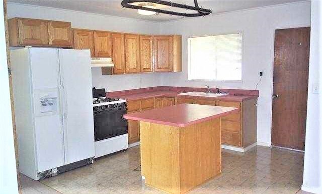 327 Mt View Ln in Fountain, CO - Building Photo - Building Photo
